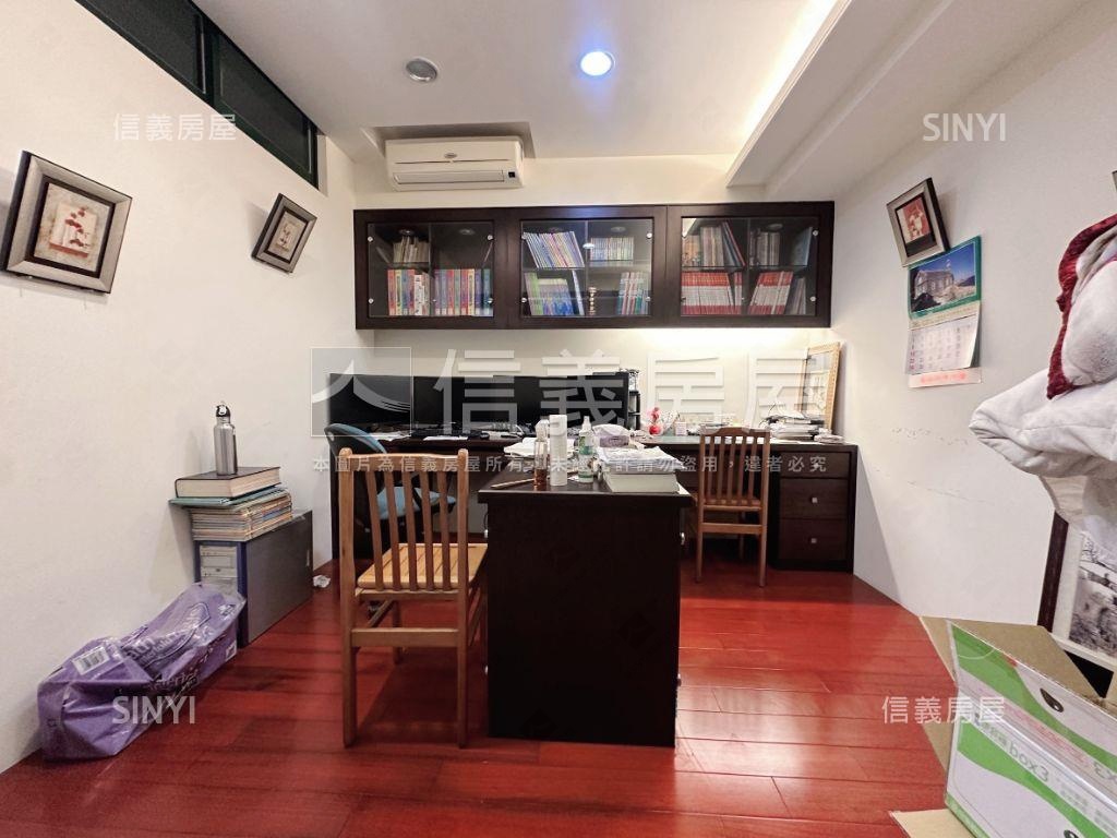 典藏東大隱社區車庫透天房屋室內格局與周邊環境