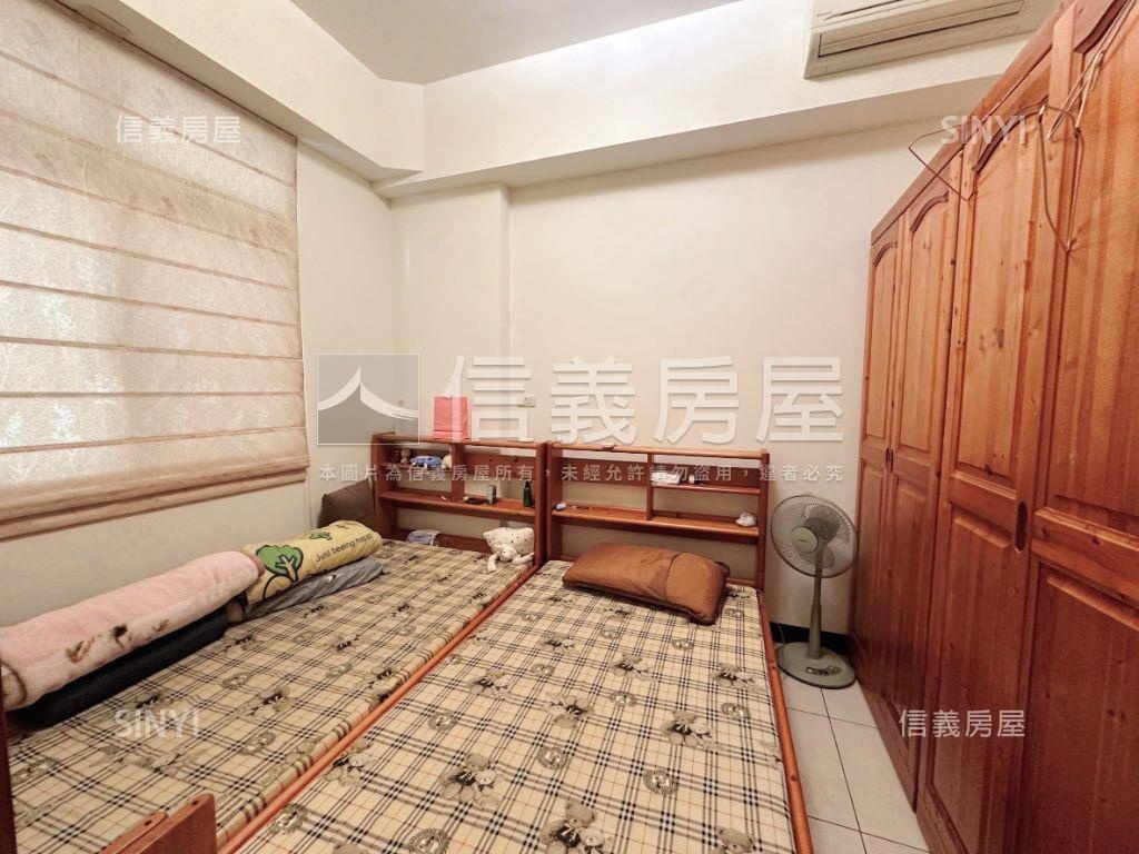 典藏東大隱社區車庫透天房屋室內格局與周邊環境