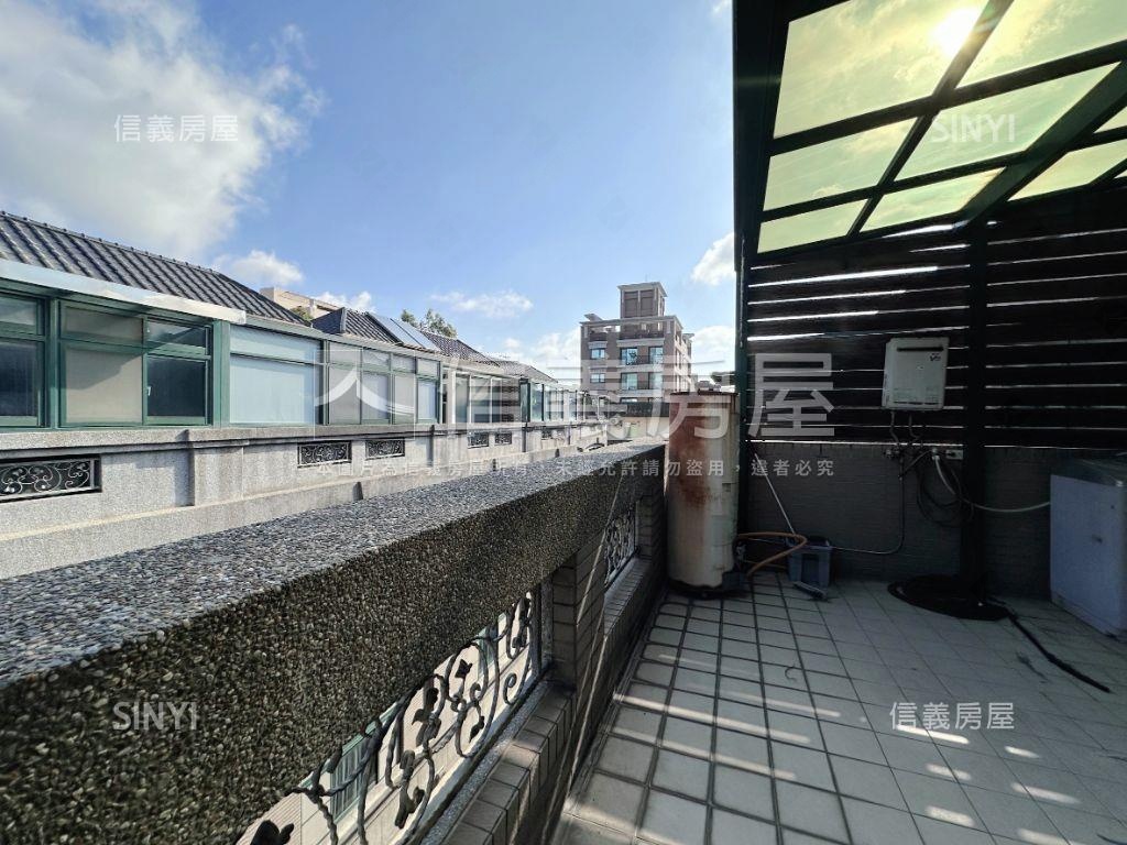 典藏東大隱社區車庫透天房屋室內格局與周邊環境