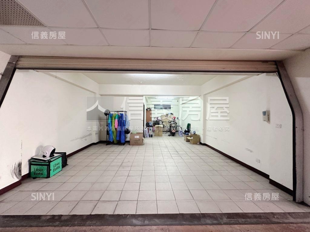 典藏東大隱社區車庫透天房屋室內格局與周邊環境