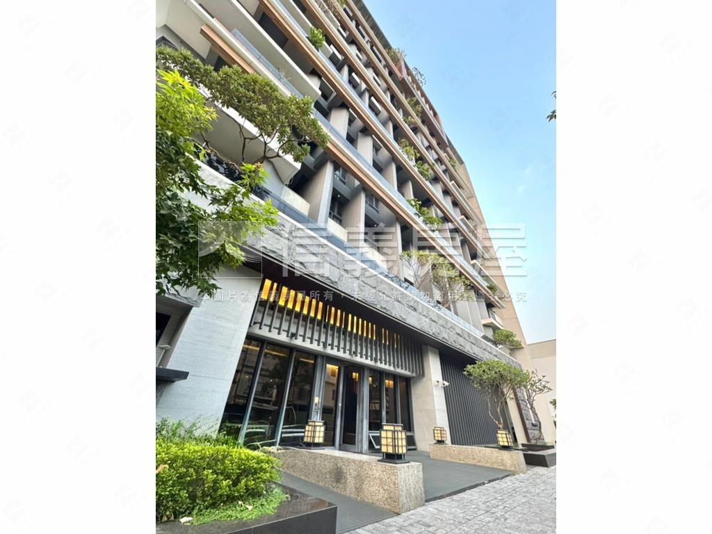 涵玉精裝採光戶三房平車位房屋室內格局與周邊環境