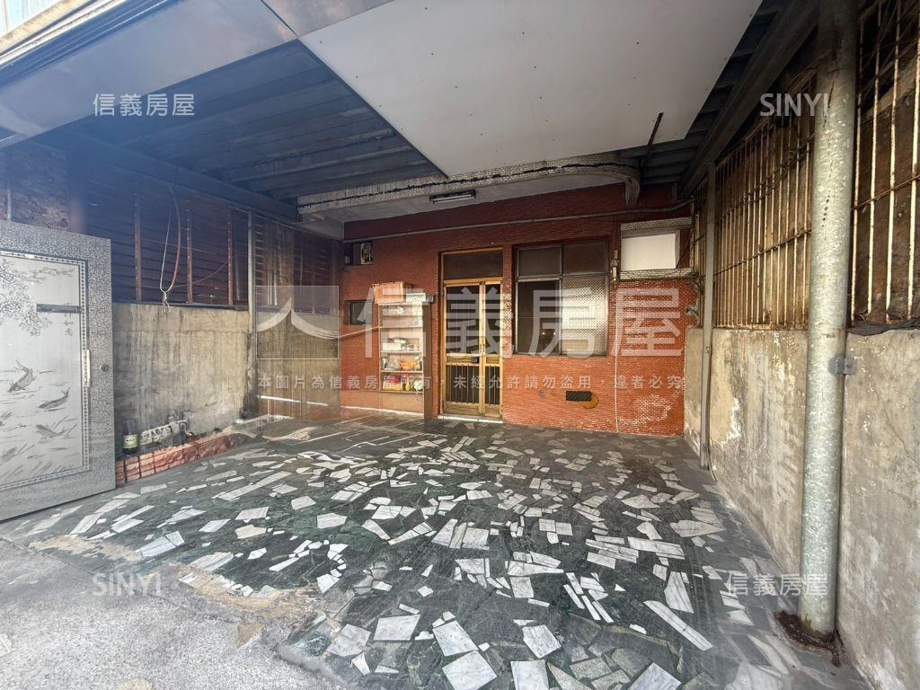 中華路採光孝親車墅房屋室內格局與周邊環境