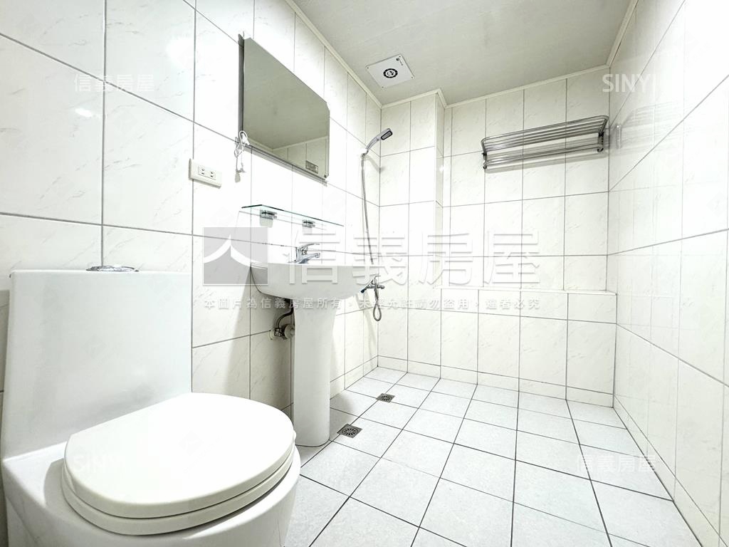 陝西六街舒適美三房住家房屋室內格局與周邊環境