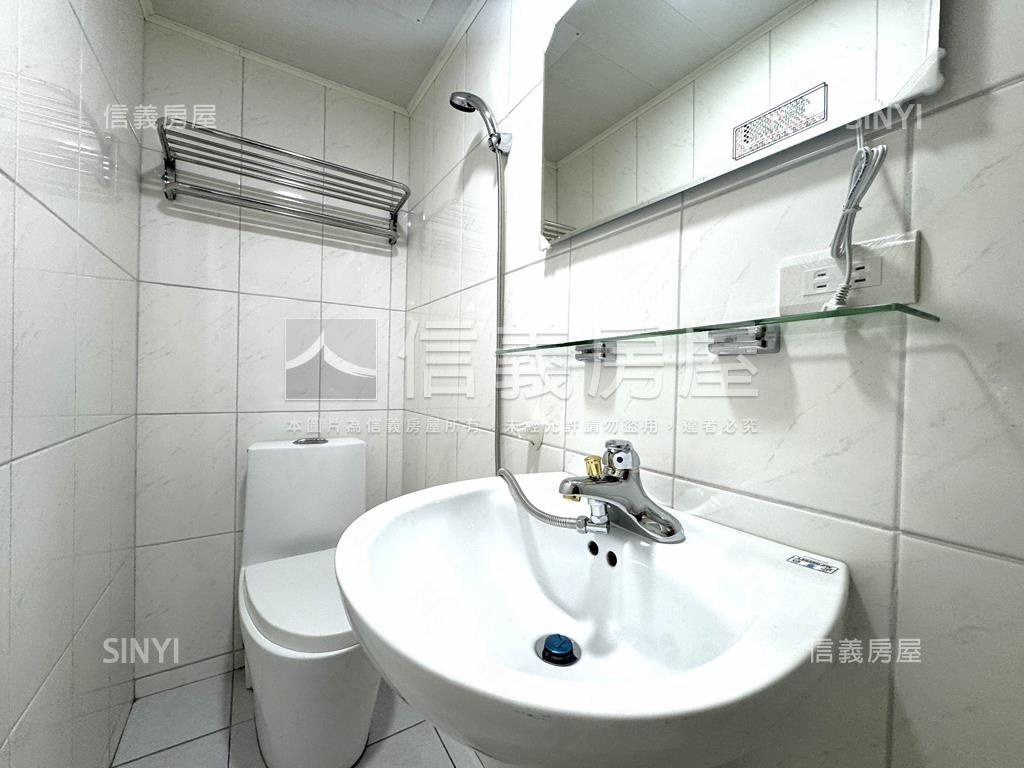 陝西六街舒適美三房住家房屋室內格局與周邊環境