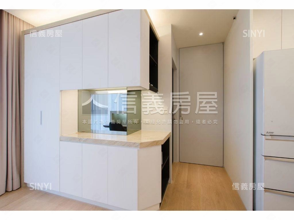 青埔景觀高樓美裝兩房車位房屋室內格局與周邊環境