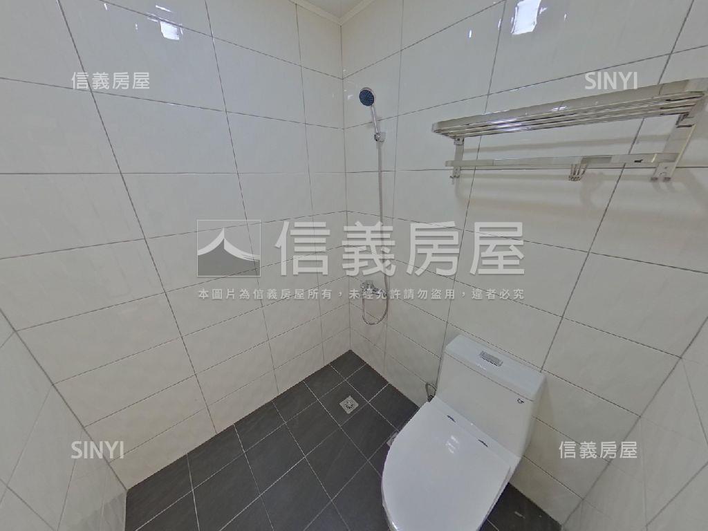 大時代三房子母平車位房屋室內格局與周邊環境
