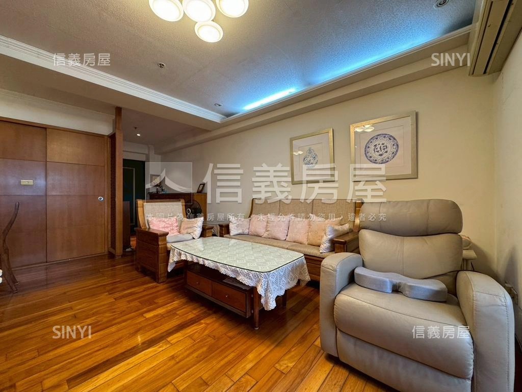 ＃新上架文心園邸三房平車房屋室內格局與周邊環境