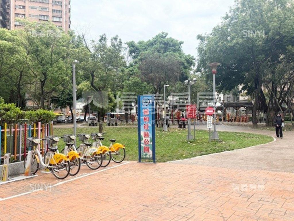 延和路頂樓加蓋公寓房屋室內格局與周邊環境