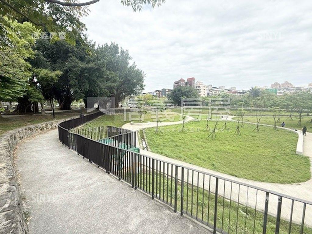 延和路頂樓加蓋公寓房屋室內格局與周邊環境