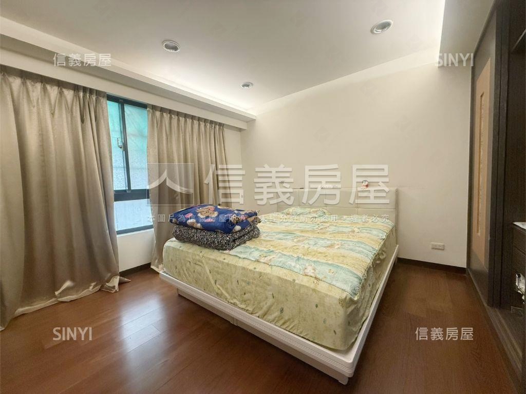 市中心質感別墅房屋室內格局與周邊環境