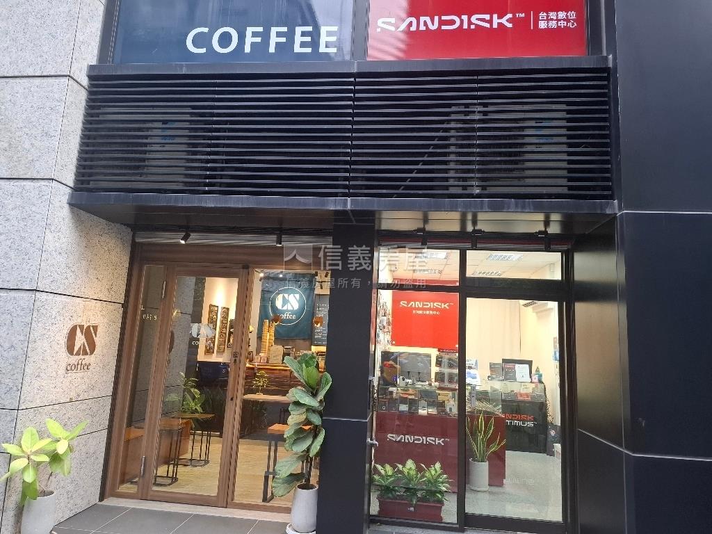 正隆官邸稀有店面房屋室內格局與周邊環境