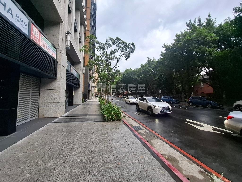 正隆官邸稀有店面房屋室內格局與周邊環境