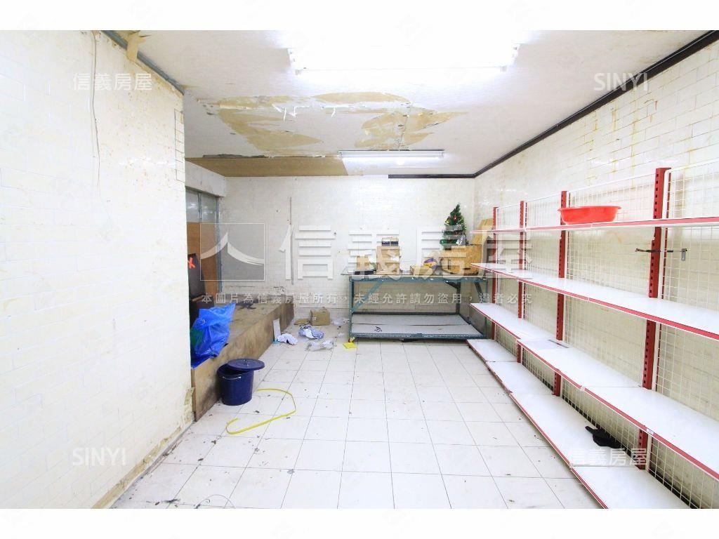 世新鑽石大一樓房屋室內格局與周邊環境