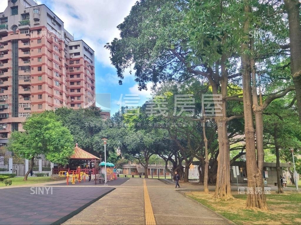 中正公園旁小資美三房房屋室內格局與周邊環境