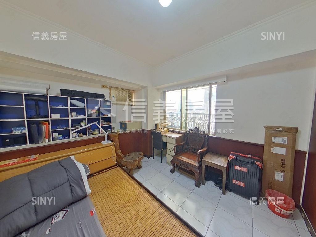 海山國中學區電梯四房房屋室內格局與周邊環境