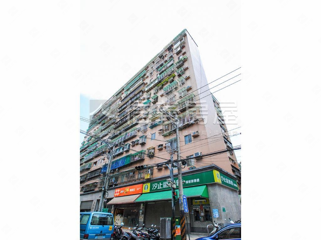高樓層華鋐晴光房屋室內格局與周邊環境