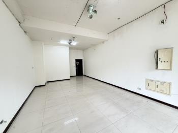 湯城世紀臨路店面