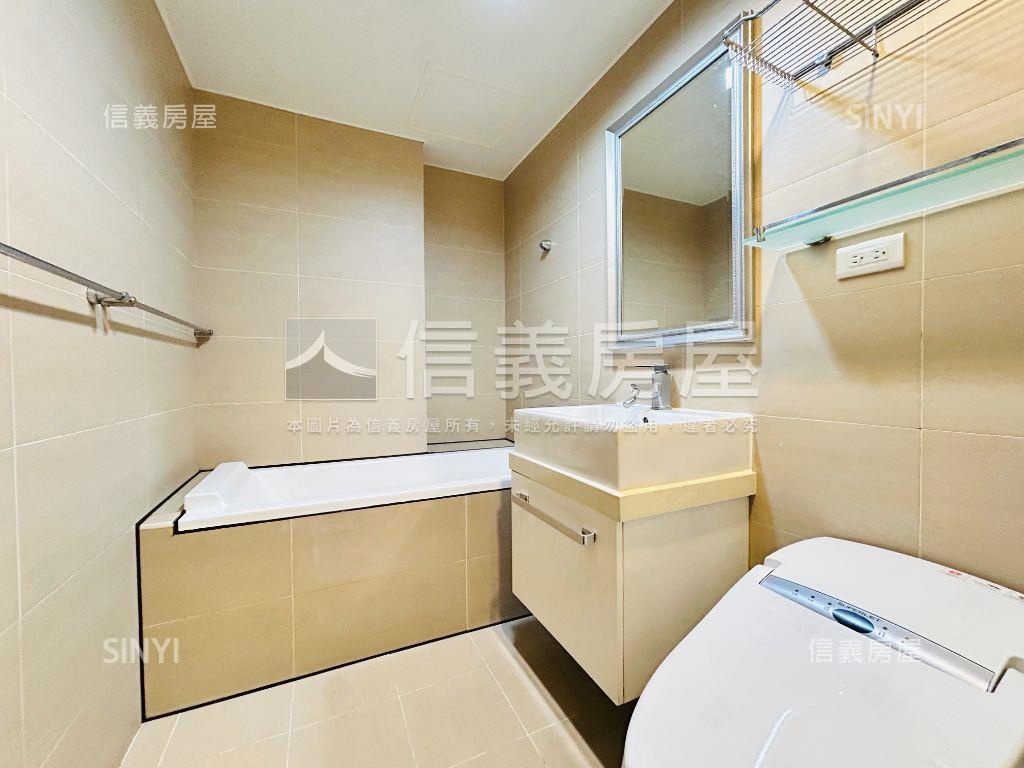 昇揚大三房車位房屋室內格局與周邊環境