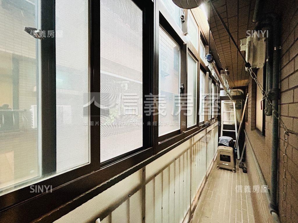 昇揚大三房車位房屋室內格局與周邊環境