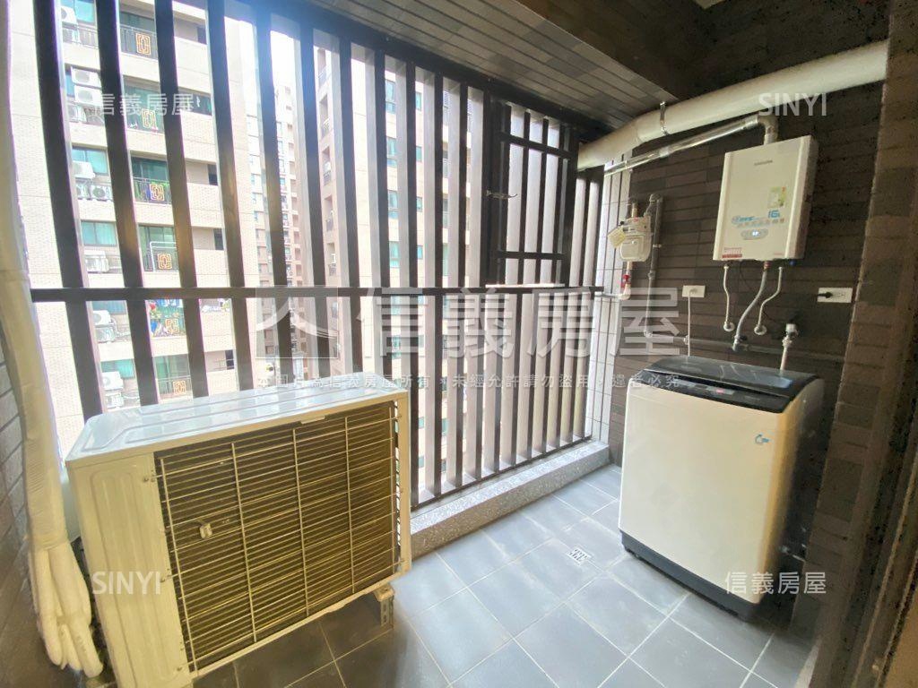 鴻廣新Ａ７美兩房車位房屋室內格局與周邊環境