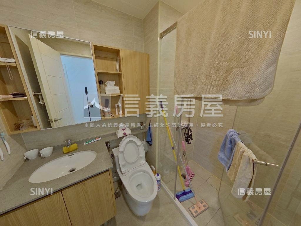 宜雄丰疆指標三房雙車位房屋室內格局與周邊環境