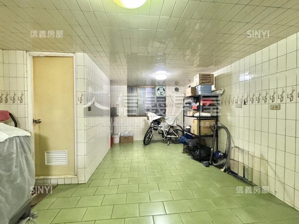 文化中心稀有五福學區透店房屋室內格局與周邊環境