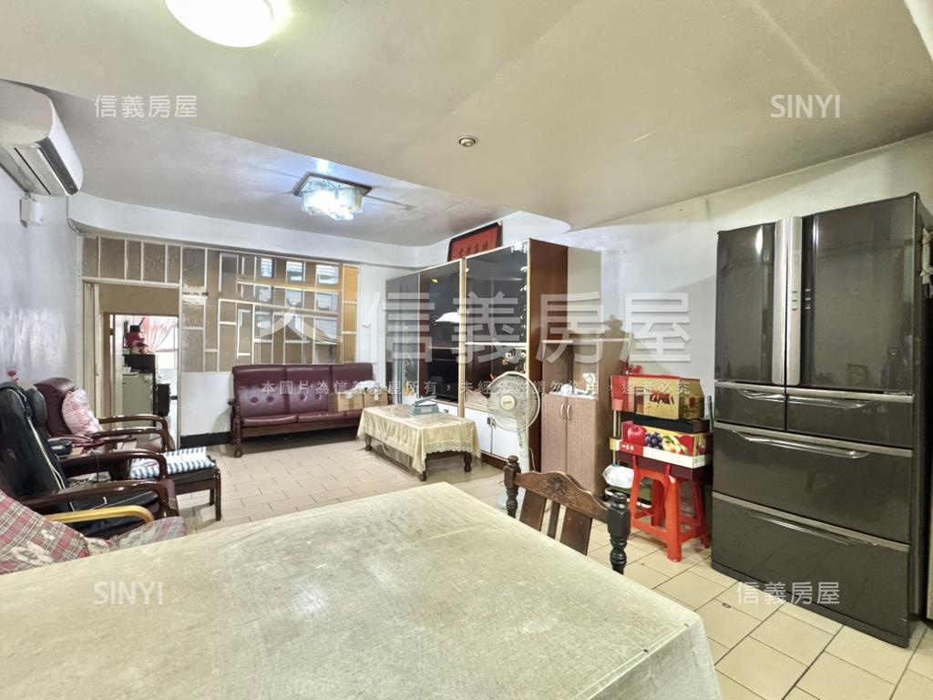 文化中心稀有五福學區透店房屋室內格局與周邊環境