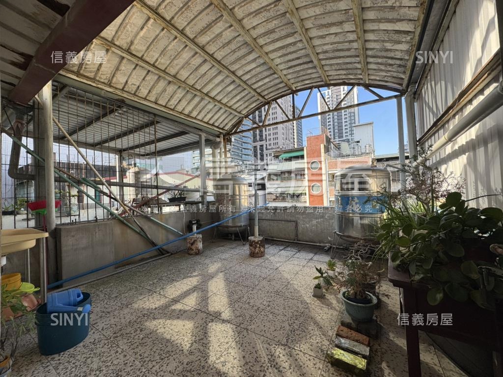 文化中心稀有五福學區透店房屋室內格局與周邊環境