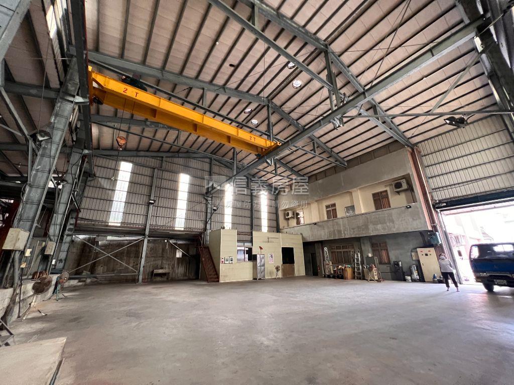 土城丁建廠房土城加挑鋼構房屋室內格局與周邊環境