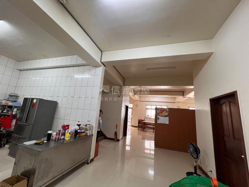 土城丁建廠房土城加挑鋼構房屋室內格局與周邊環境