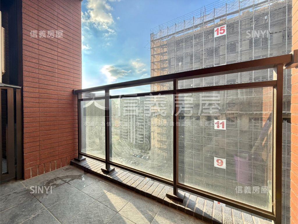 達麗居山高樓裝潢戶房屋室內格局與周邊環境