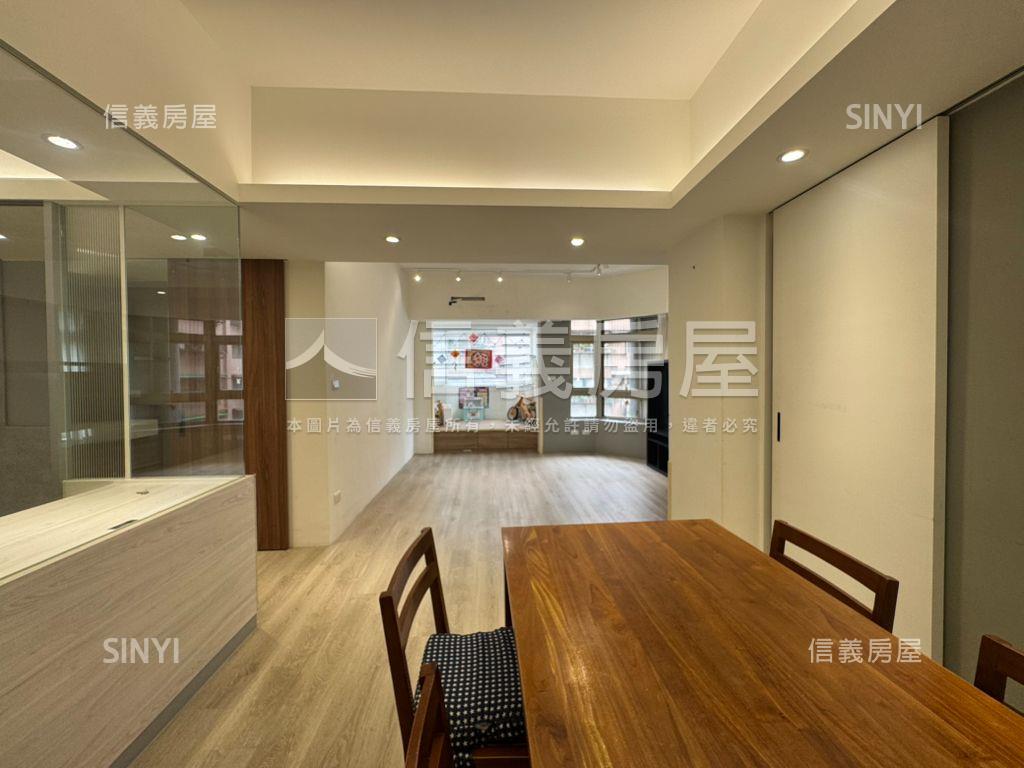 可看屋－立功電梯裝潢３房房屋室內格局與周邊環境