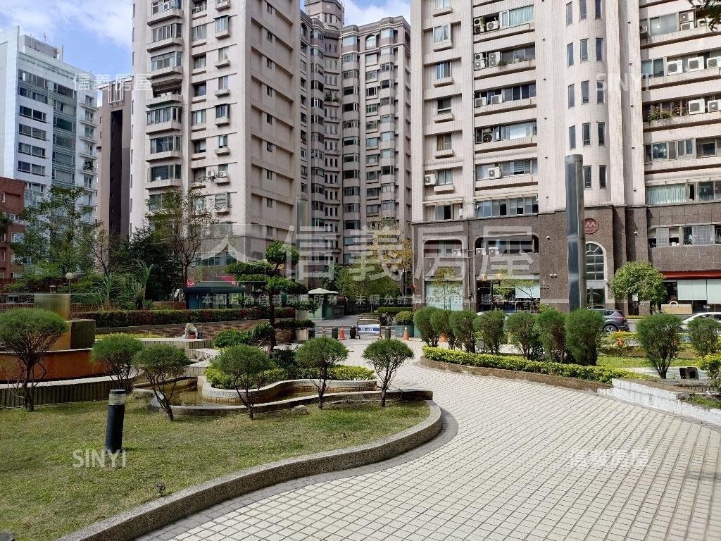 專任＊皇普極品＋大車位房屋室內格局與周邊環境