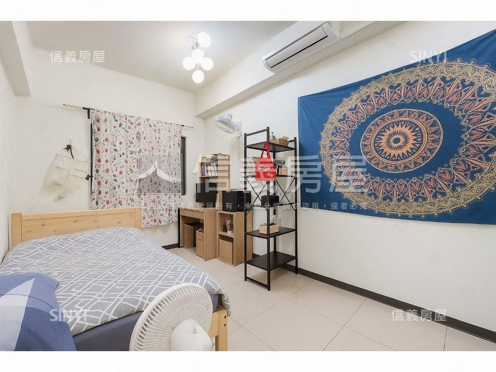 微笑世紀柏悅特區兩房房屋室內格局與周邊環境