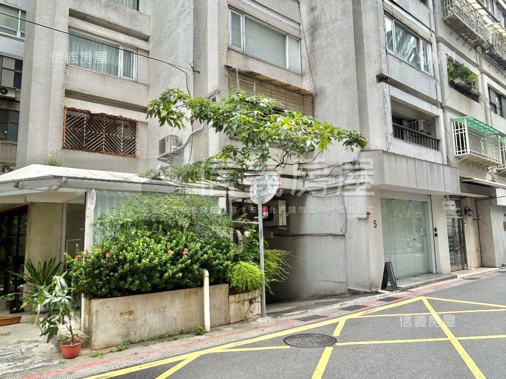 仁愛圓環面寬庭園店面房屋室內格局與周邊環境