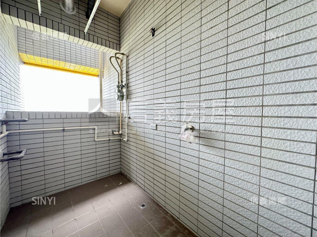星都匯Ｂ區高樓視野平車房屋室內格局與周邊環境
