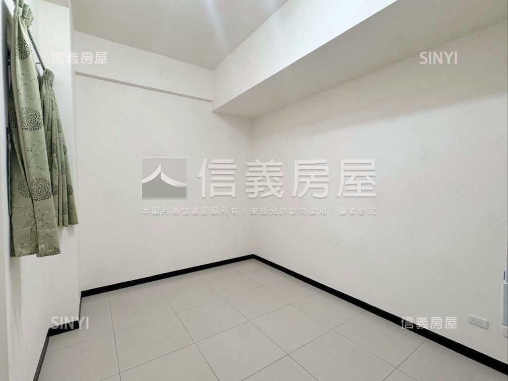 皇翔精美兩房車位房屋室內格局與周邊環境