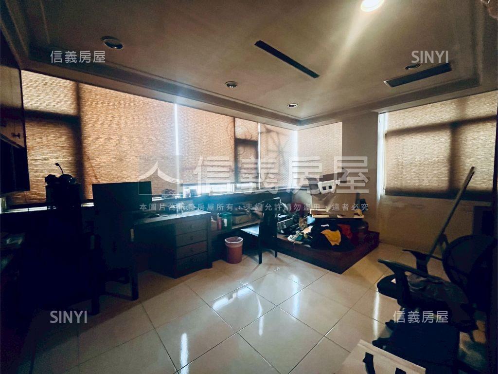 大華邊間採光美大地坪透天房屋室內格局與周邊環境