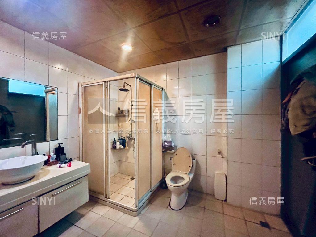 大華邊間採光美大地坪透天房屋室內格局與周邊環境