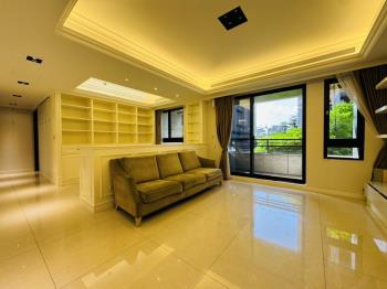 三名園樹景美屋