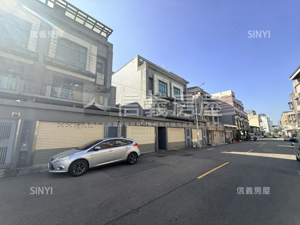 商業區百坪邊間透天房屋室內格局與周邊環境