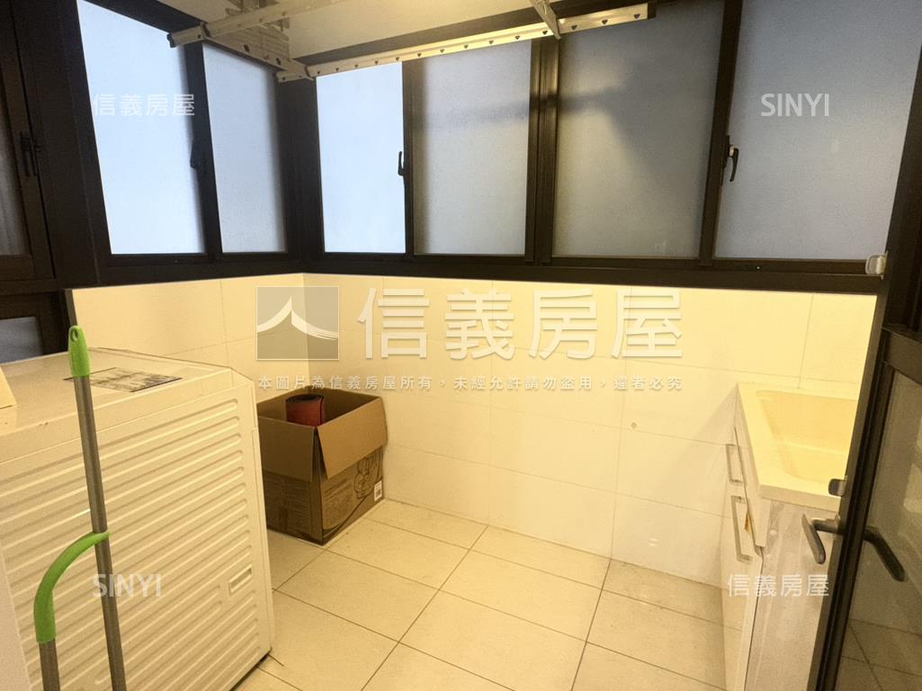 水湳經貿惠宇禮仁三房平車房屋室內格局與周邊環境