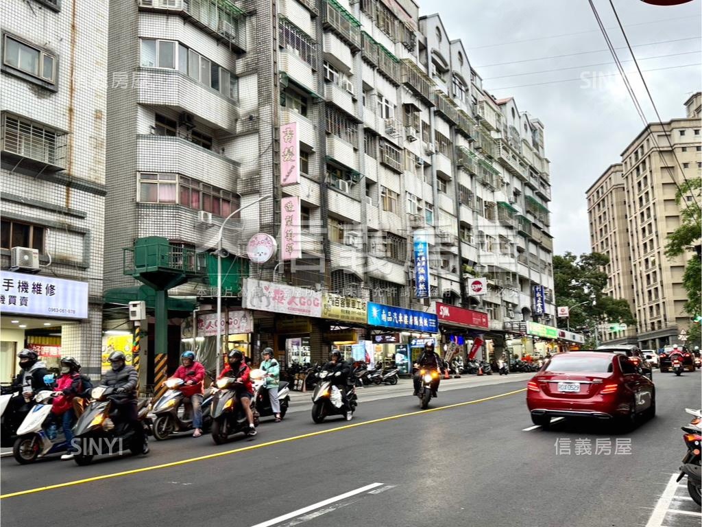 安和路輕軌捷運黃金店面房屋室內格局與周邊環境