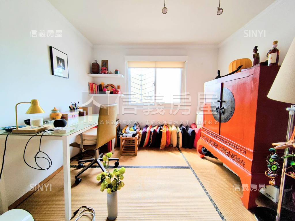 東區電梯頂加房屋室內格局與周邊環境