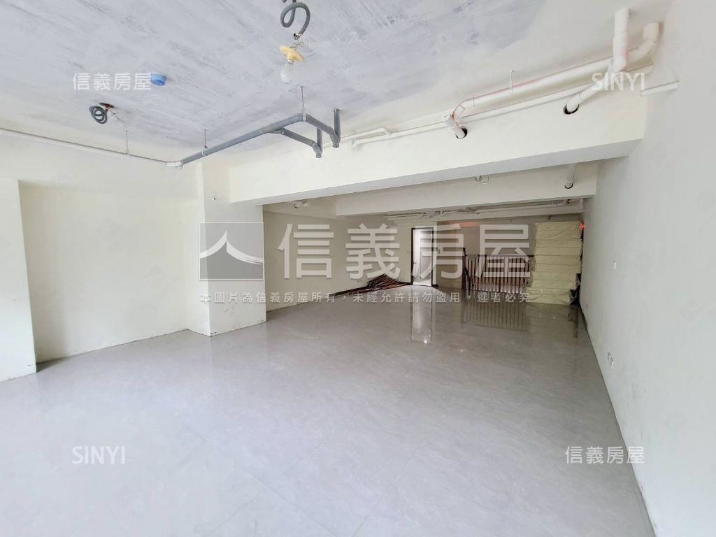 九揚華威大面寬店面房屋室內格局與周邊環境