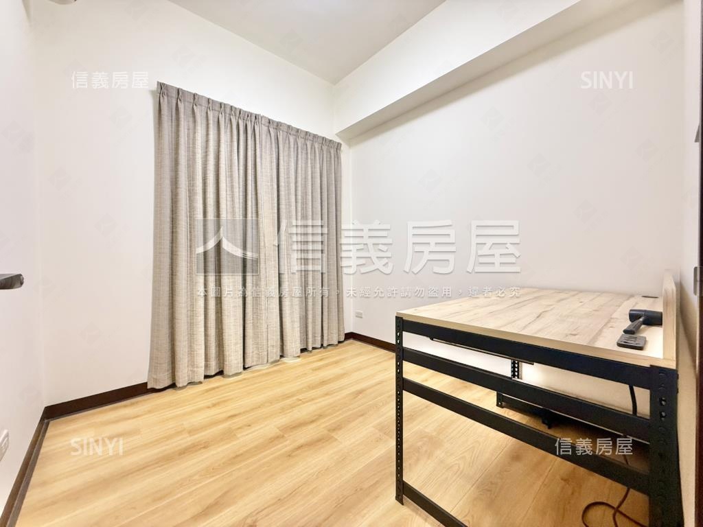 國際珍鑽美３房車位房屋室內格局與周邊環境