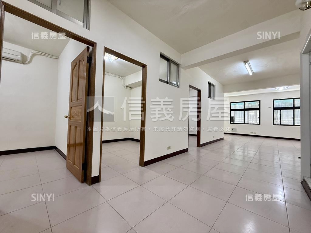 四維面寬方正三房二樓房屋室內格局與周邊環境