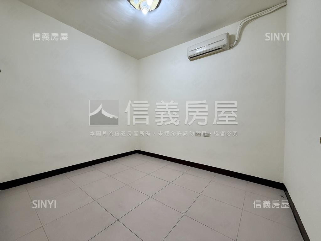 四維面寬方正三房二樓房屋室內格局與周邊環境