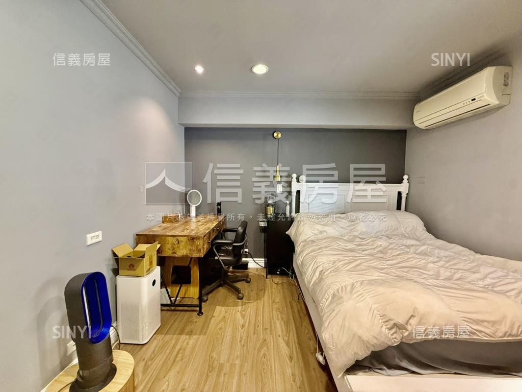 輕裝潢方正電梯兩房房屋室內格局與周邊環境