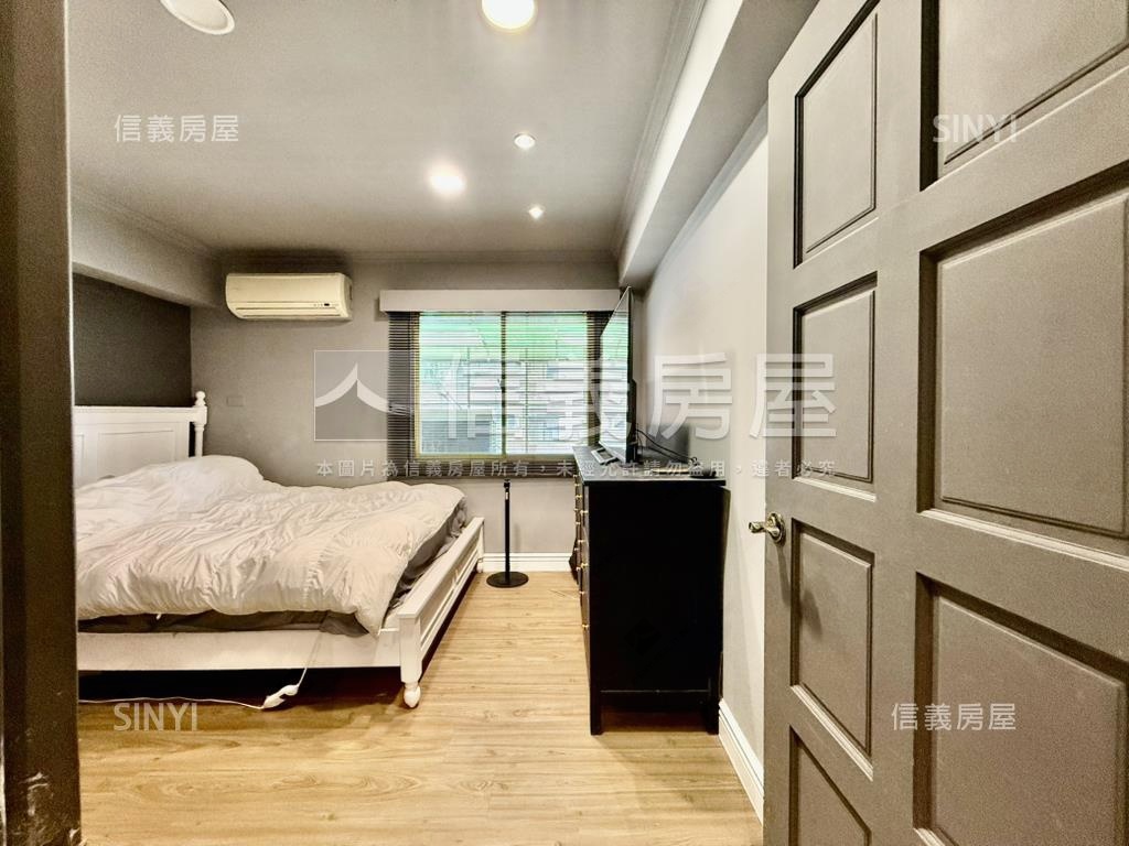 輕裝潢方正電梯兩房房屋室內格局與周邊環境